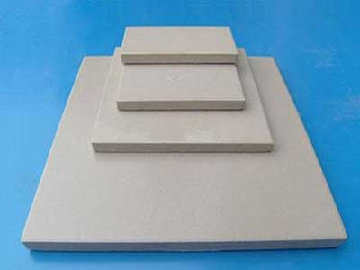 影响PE板材使用寿命的因素有哪些