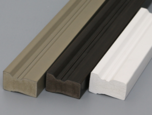 PVC发泡异型材避免脆化的方法